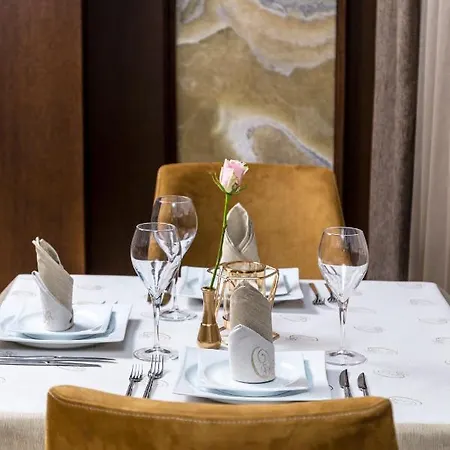 Onyx - Free Access & Parking מלון