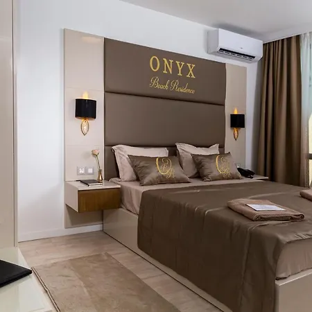 Onyx - Free Access & Parking מלון 4*