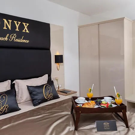 Onyx - Free Access & Parking