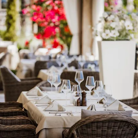 Onyx - Free Access & Parking מלון