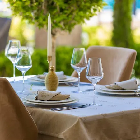 Hotel Onyx - Free Access & Parking 4*