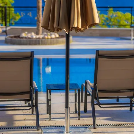 Готель Onyx - Free Access & Parking 4*