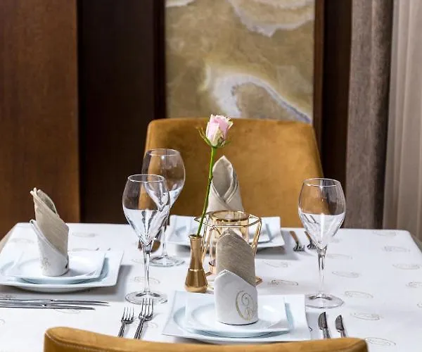 Onyx - Free Access & Parking Hotel