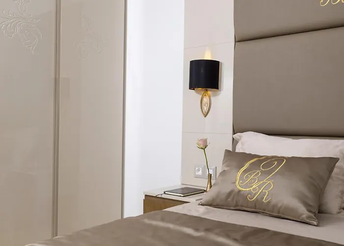 Hotel Onyx - Free Access & Parking 4*